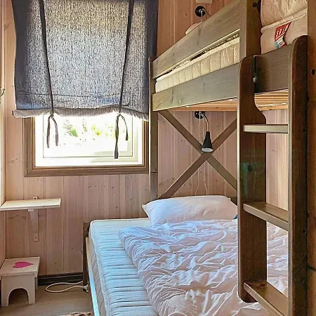 10 Person In Rauland-by Traum Rauland